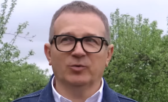 Юрій Горбунов, кадр з інтер'ю