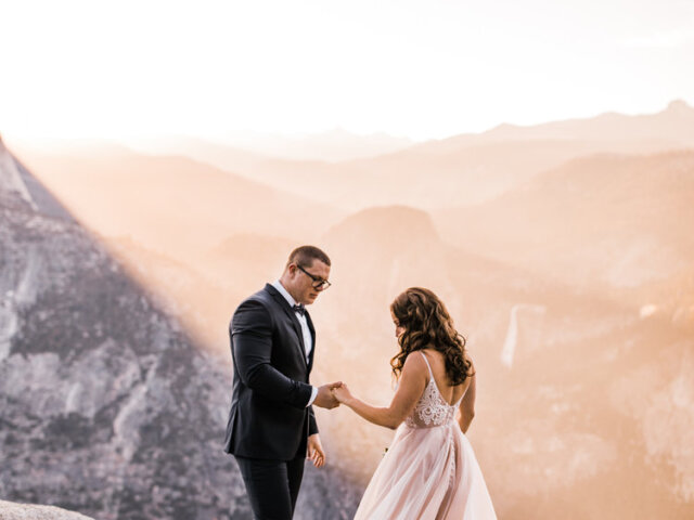 Taft-Point-Glacier-Yosemite-National-Park-Adventure-Elopement-Photographer-Wedding-Photography-6