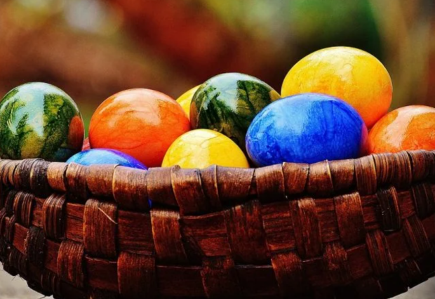 Великень, крашанки, фото з вільних джерел