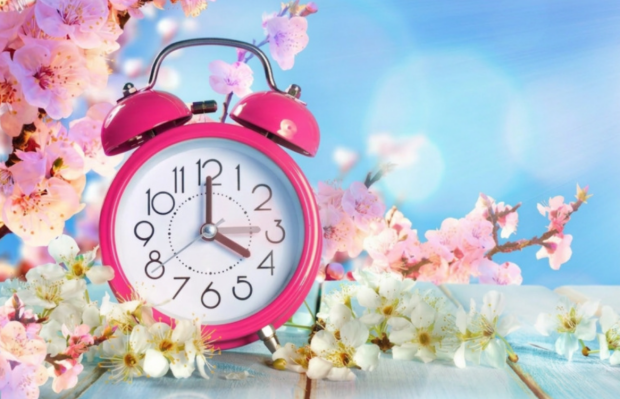 Перевод часов, изображение: из свободных источников