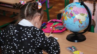 Разгорается скандал: в украинской школе ввели платные уроки