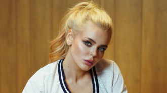 Аліна Гросу