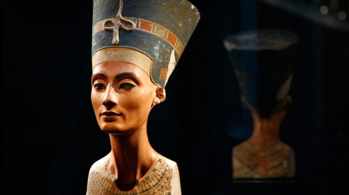 Ученые показали, как по-настоящему выглядела Нефертити