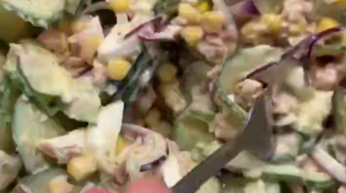 Освіжаючий салат з тунцем, кадр з відео