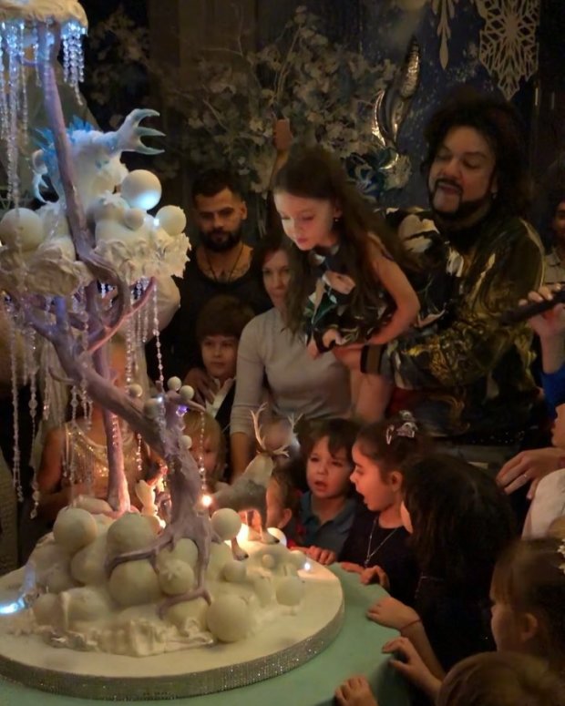 Праздничный торт для Аллы-Виктории Киркоровой
