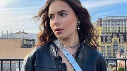 Дочь подруги Зеленской - Елены Кравец - засветила стройные ножки в маленьком черном платье: "Редкие кадры"