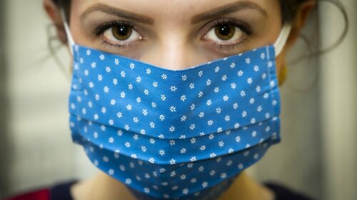 Майже тисяча за добу: кількість хворих коронавірусом в Україні продовжує зростати