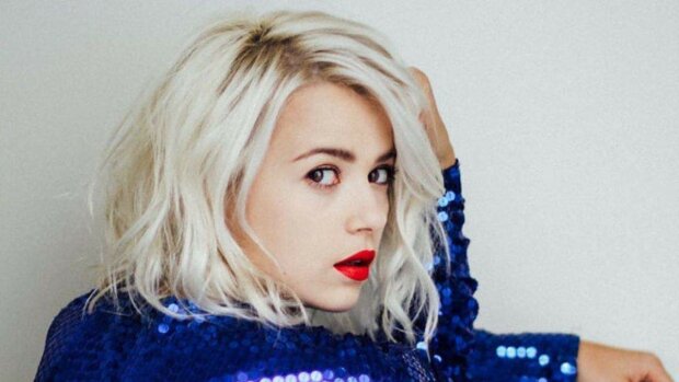 Міка ньютон, фото, відео, Instagram, зараз, рак у собак