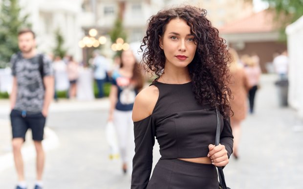 Анетті Жернова, Холостяк, фото