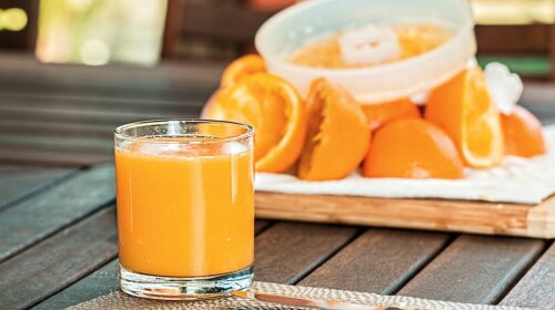fresh-orange-juice-squeezed-refreshing-citrus-158053
