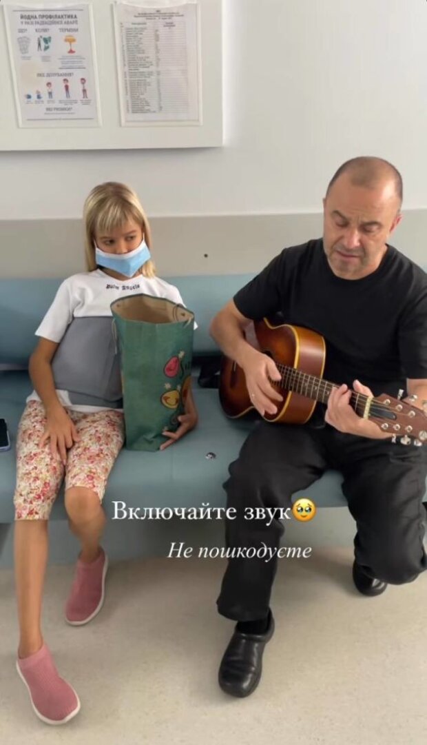 "Шикидым" Виктор Павлик исполнил мечту маленькой фанатки, которой требуется операция