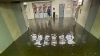 Станції метро затоплені, місто йде під воду: наслідки аномальної погоди в Києві (ФОТО, ВІДЕО)