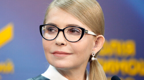 Помолоділа на 20 років Тимошенко відсвяткувала "перламутрове весілля": показала зворушливі фото з красенем-чоловіком