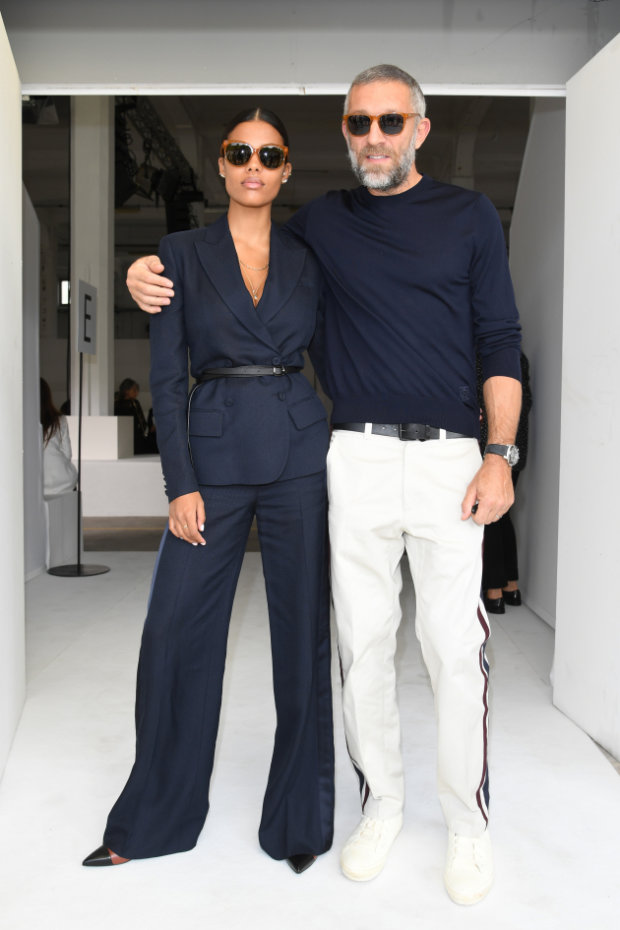 Венсан Кассель и Тина Кунаки на показе Roberto Cavalli в Милане