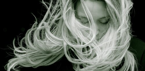 Волосы. Фото: Изображение Engin Akyurt с сайта Pixabay