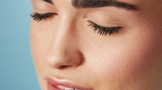Ta-da-Thick-glamorous-lashes-wont-fall-off-slide-down-your