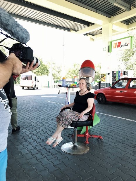 Ольга Фреймут на заправці