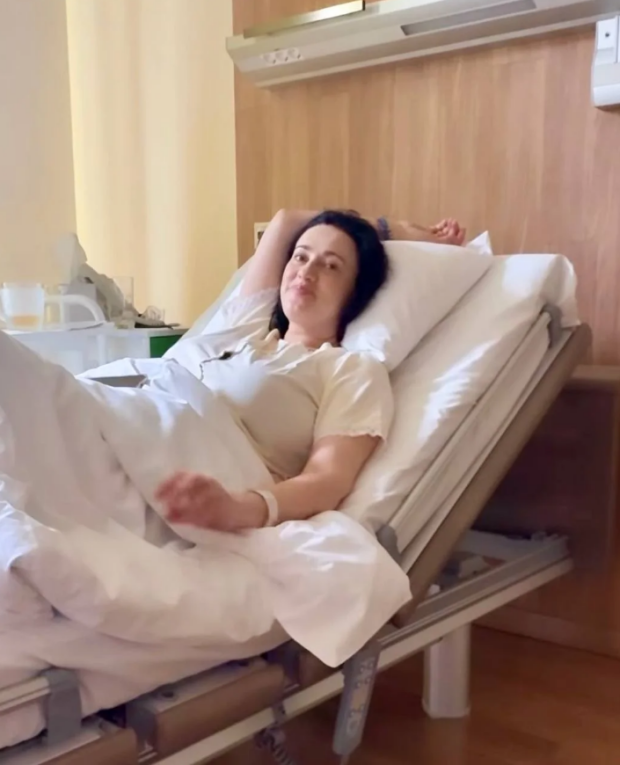 Соломія Вітвіцька без макіяжу відверто про перші пологи у 46 років