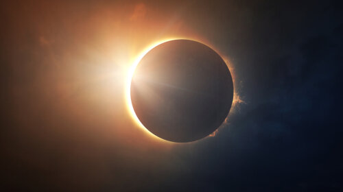 Небезпечний час: ввечері 14 грудня буде повне сонячне затемнення - що заборонено робити в цей день
