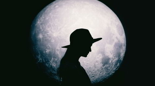 moon-luna-mystery-poem-envy