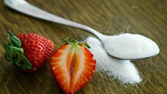 Доктор Комаровский назвал ТОП-9 проблем со здоровьем, которые вызывает сахар