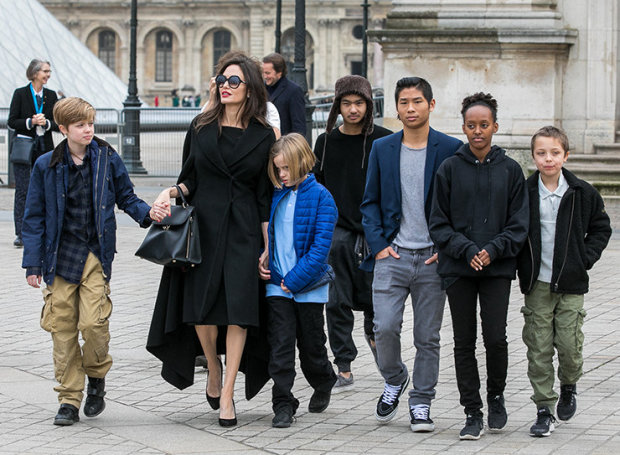 Анджеліна Джолі і діти