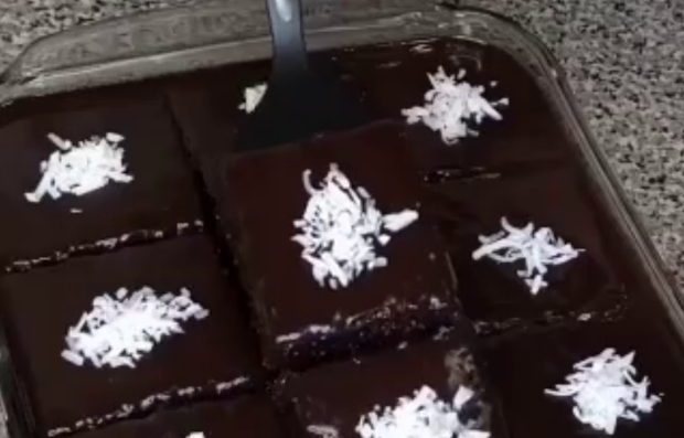 Турецький кекс, кадр з відео