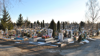 Цвинтар, зображення з вільних джерел