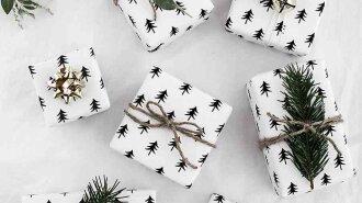 Free-printable-Christmas-tree-wrapping-paper