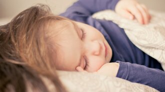 Як налагодити здоровий сон дитини: ТОП-11 порад педіатра