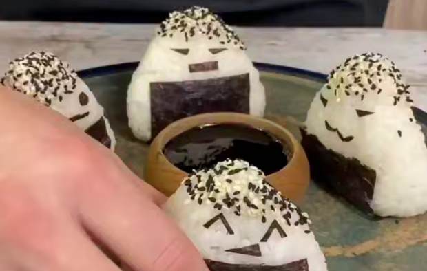 Онігірі, кадр з відео