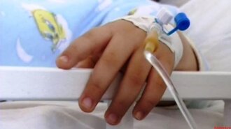У 5-летней девочки удалили огромную опухоль Вилмса, весом 5 кг: симптомы рака почки у детей
