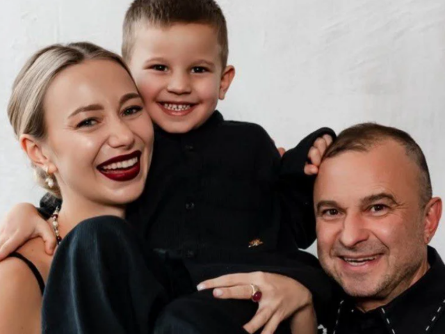 Віктор Павлік, Катерина Репяхова та їх син