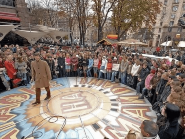 Караоке на Майдані, кадр з відео