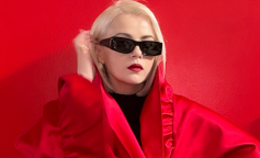 Міка Ньютон