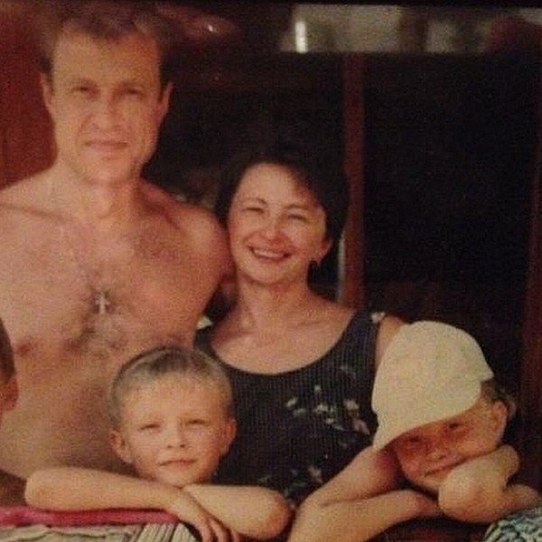 Биография Егора Крида: фото с семьей
