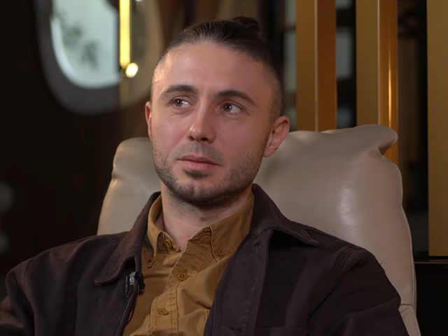 Тарас Тополя, кадр з інтерв'ю