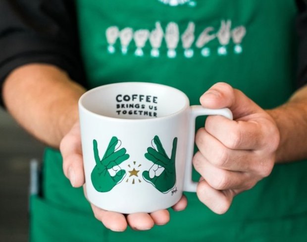 Кава для всіх: Starbucks відкрив кав'ярню для людей з вадами слуху