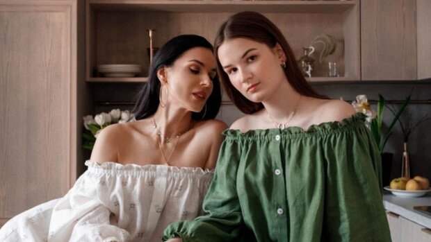Маша Єфросиніна і її 18-літня дочка Нана