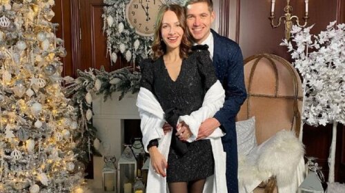 С украшенной елкой и в праздничных нарядах: жена Владимира Остапчука предложила встретить Новый год в ноябре