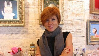 "Отплакала, отрезала волосы":  художница Евгения Гапчинская рассказала, что оккупанты сделали с ее домом под Киевом