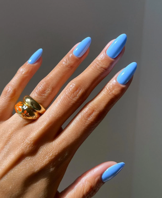 Новый трендовый маникюр притянет деньги