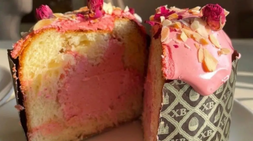 Малиновая паска, кадр из видео