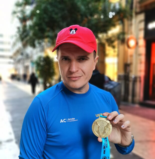 Анатолий Анатолич пробежал марафон в Валенсии