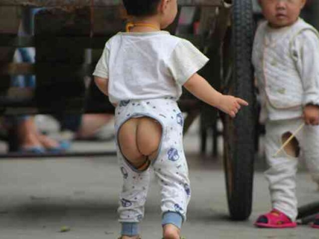 open-crotch-pants-split-china-chinese-children-babies-03