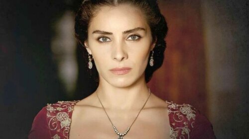 Без макияжа выглядит еще лучше: самая красивая актриса "Великолепного века" показала лицо без косметики