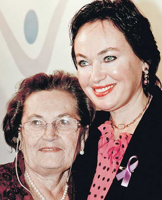 Лариса Гузєєва з мамою / Фото: соцмережі