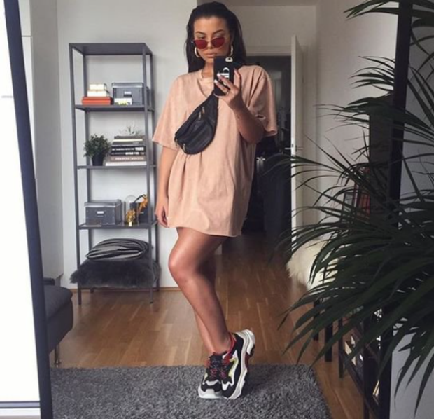 Мода, одяг, кросівки