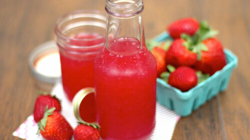 Healthy-Sugar-Free-Strawberry-Syrup-33