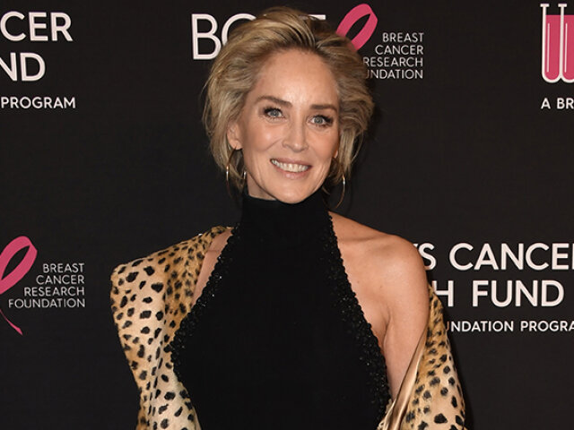 The Women’s Cancer Research Fund’s An Unforgettable Evening Benefit Gala — Arrival